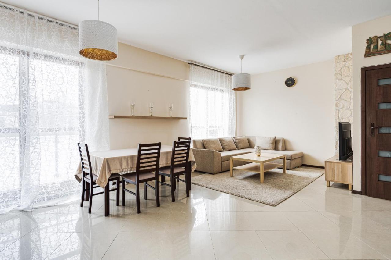 דירות ורשה Apartament Wiktoria Wilanow מראה חיצוני תמונה